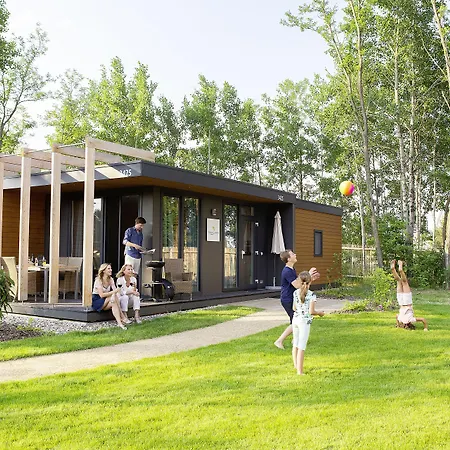 트로피칼 아일랜드 리조트 크라우스닉