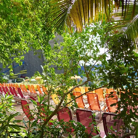 Tropical Islands אתר נופש 4*