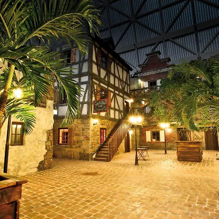 Tropical Islands 4* קראוסניק