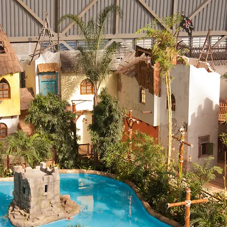 Tropical Islands 4* קראוסניק