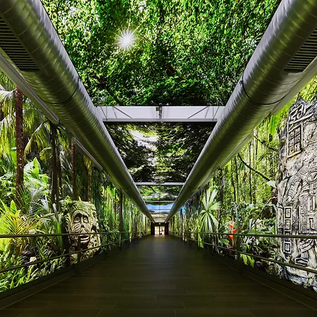 Tropical Islands 4*