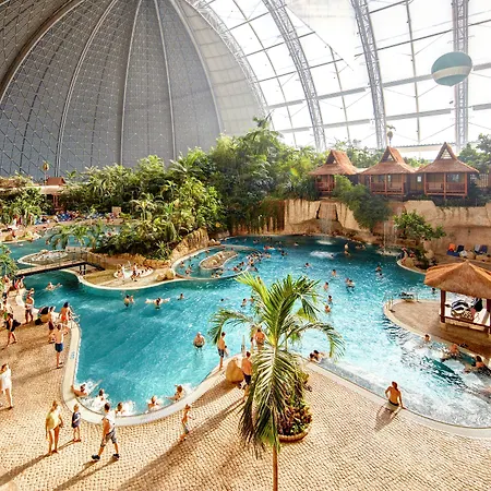 אתר נופש Tropical Islands